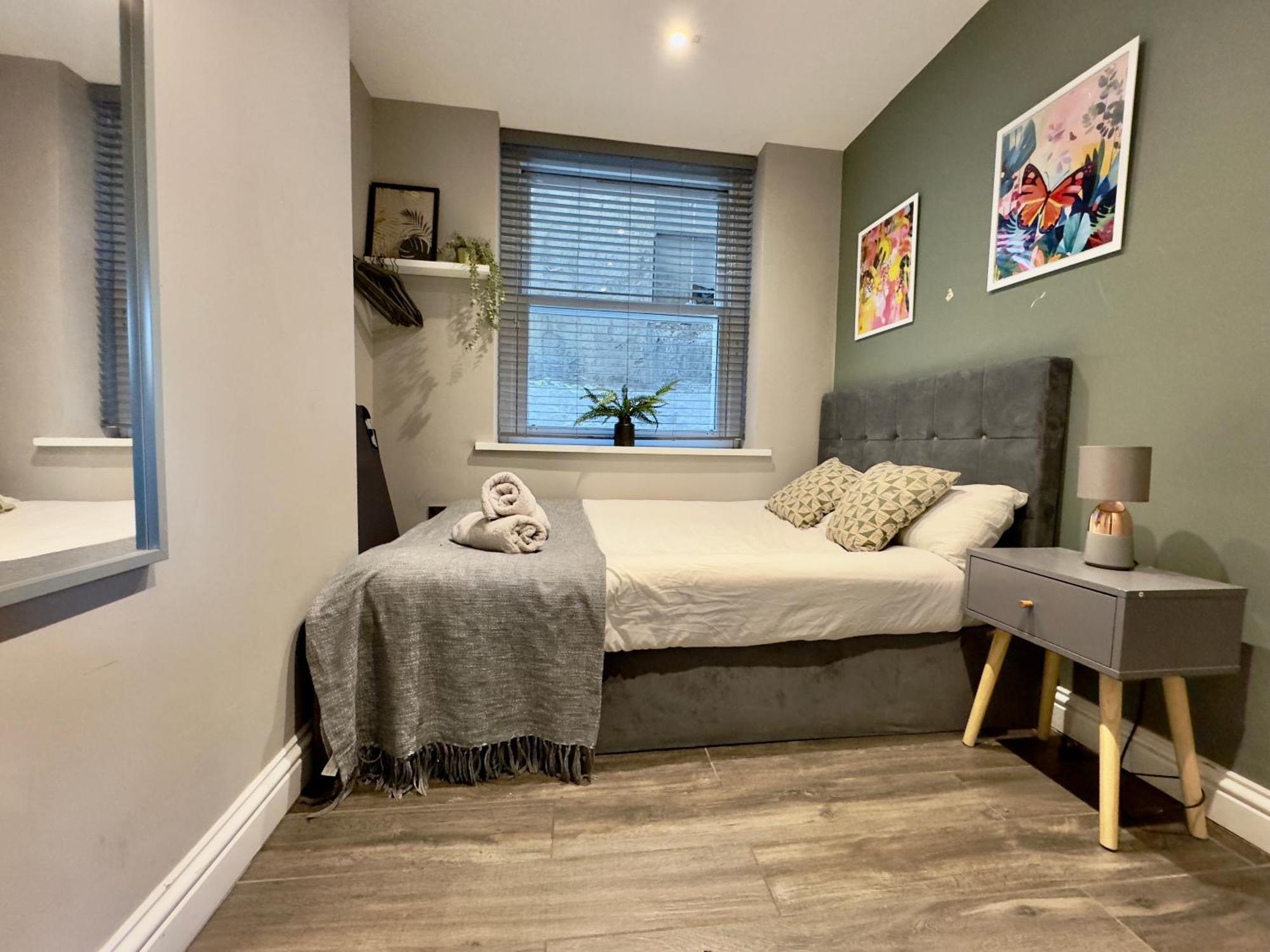 Beautiful Brighton Apartment, 5Min Walk To Beach Екстер'єр фото